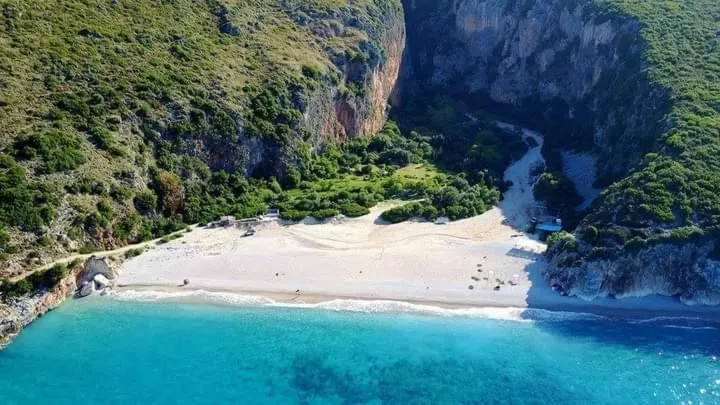 Hidden coves.